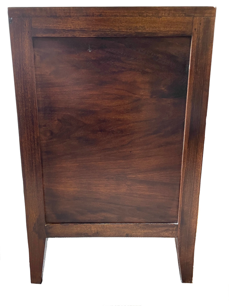 Elegant Pair of Bedside Chests - Timeless Style & Functionality