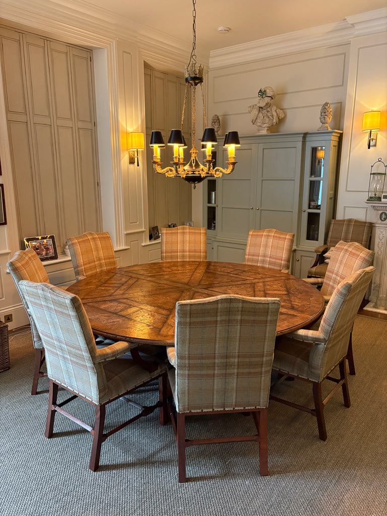 Burr Oak Round Dining Table with 8 Dining Chairs